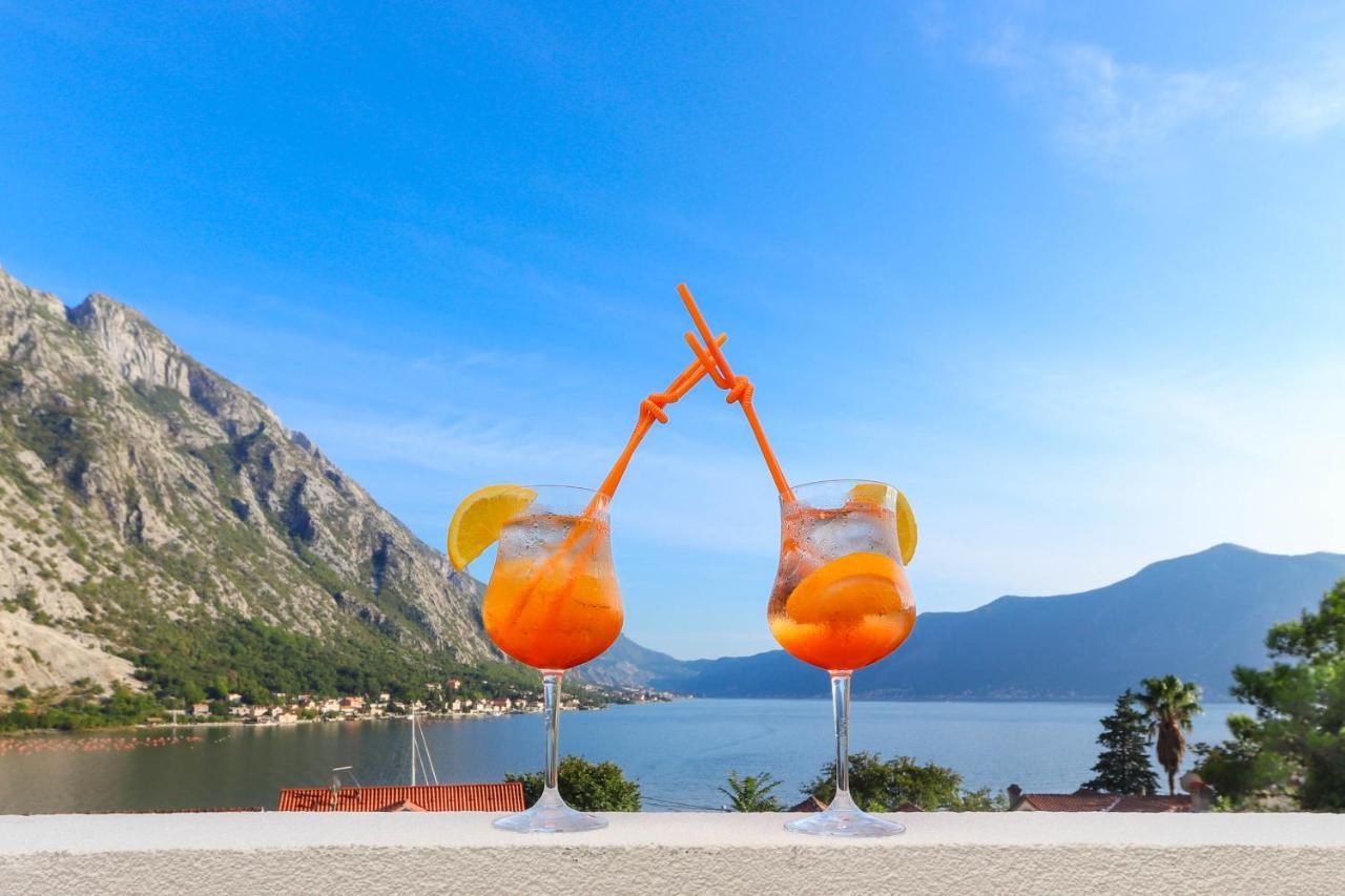 Sea Star Luxury Apartment Kotor Exteriör bild