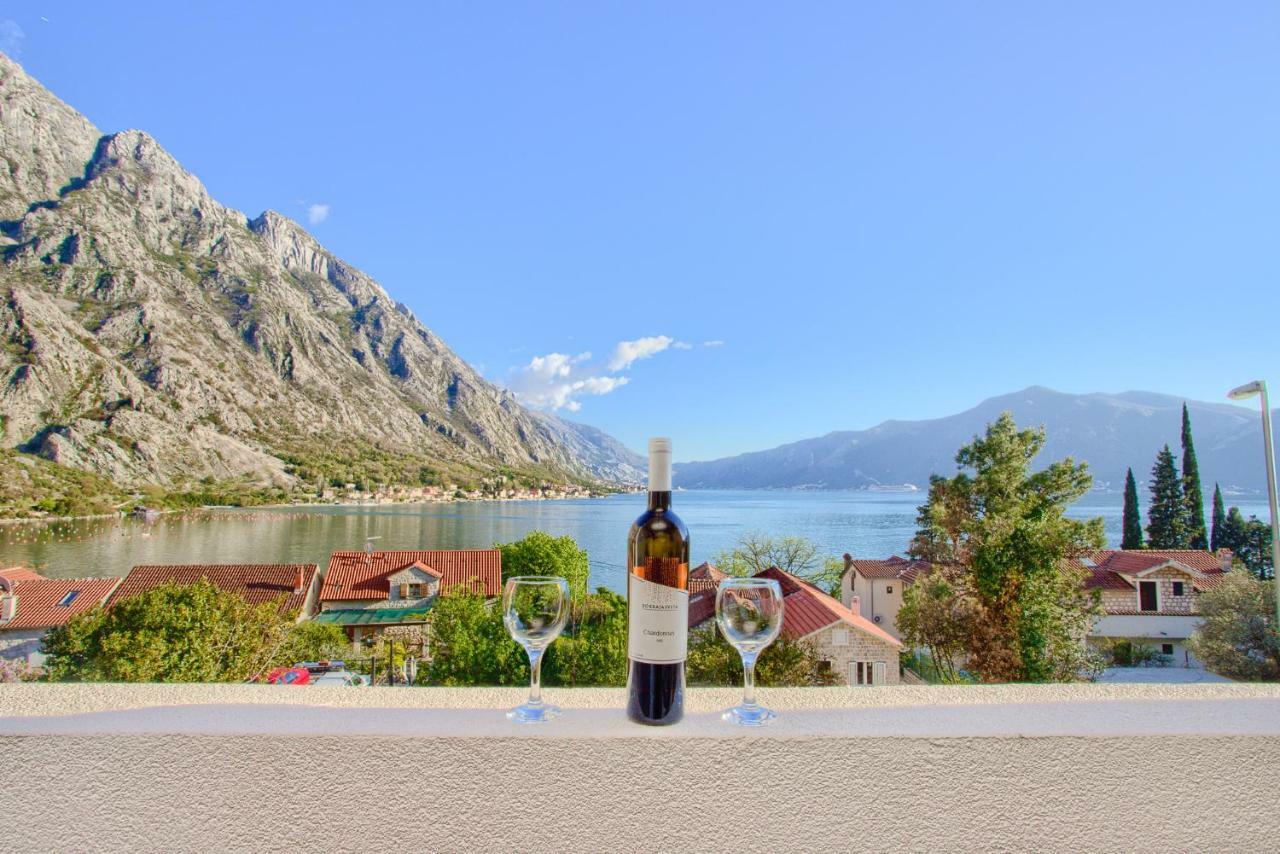 Sea Star Luxury Apartment Kotor Exteriör bild
